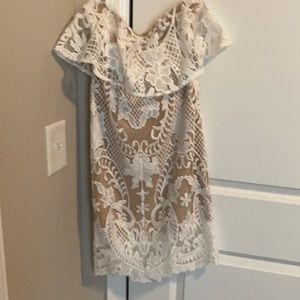 White strapless Dress with lace